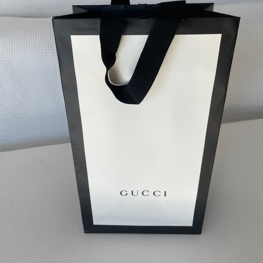Gucci shopping bag